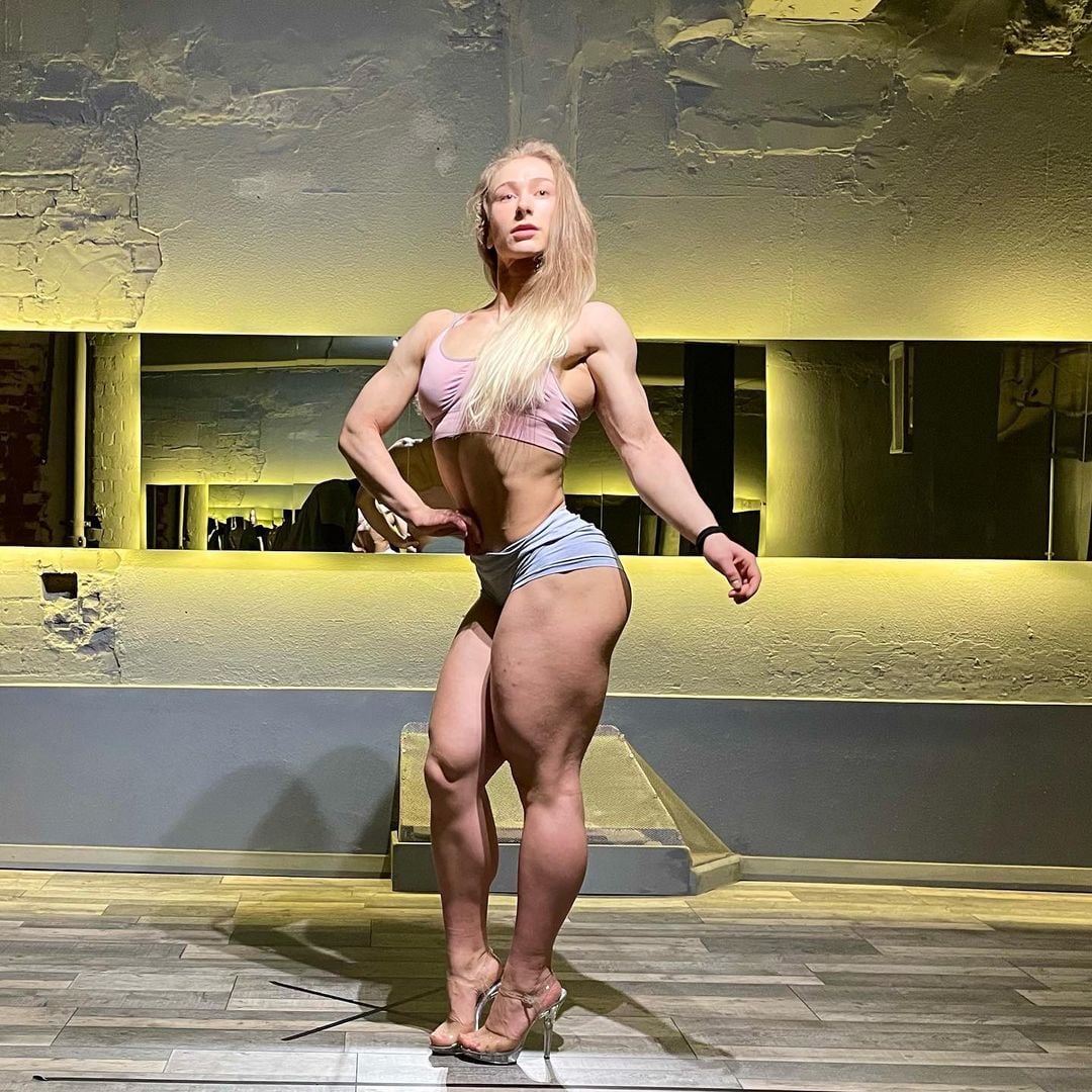 Victoria Vzvodnaya nude 8