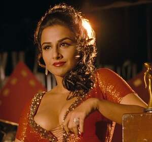 Vidya Balan nude 7