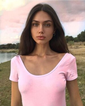 Vika Bronova nude 10