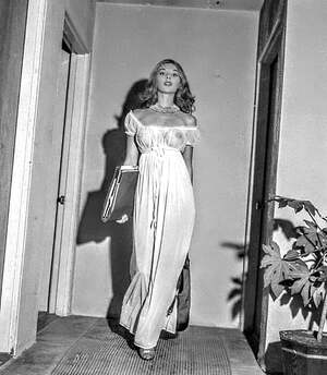 Vikki Dougan nude 12