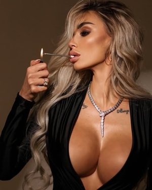 Viktoria Devil nude 8