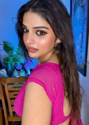 Vinni Chitara nude 6