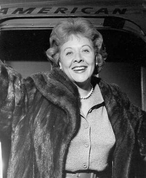 Vivian Vance nude 7