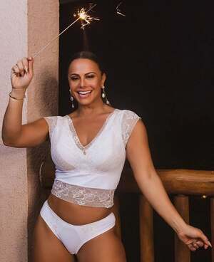 Viviane Araujo nude 11