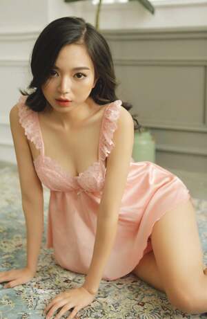 Vu Ngoc Kim Chi nude 9