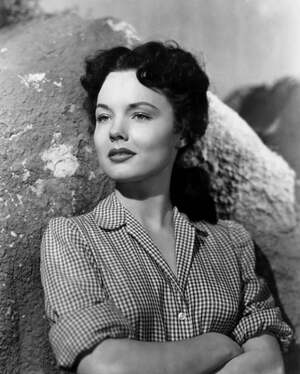 Wanda Hendrix nude 12