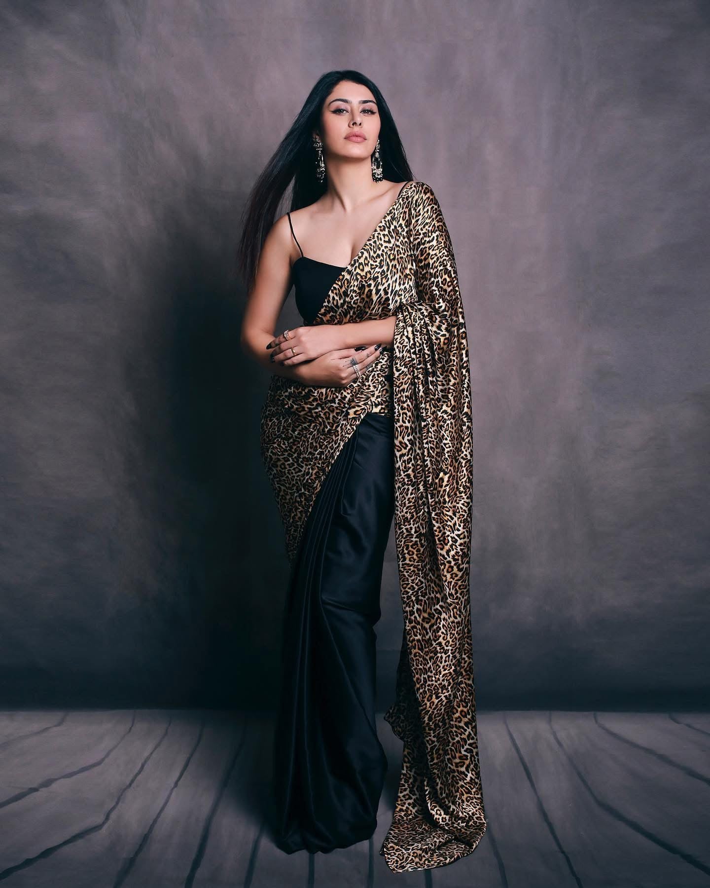 Warina Hussain nude 12