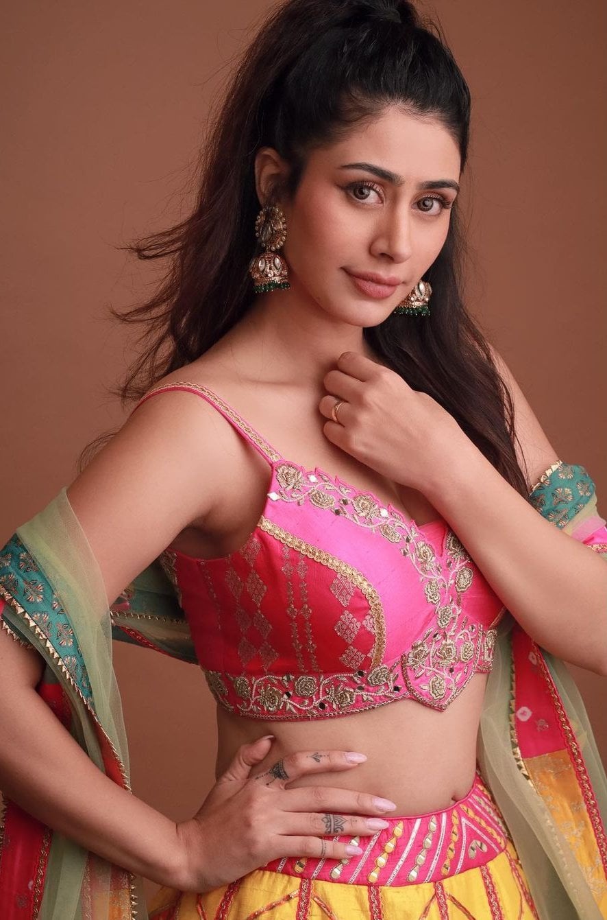 Warina Hussain nude 7