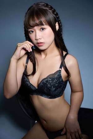 We Rui Xin nude 10