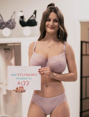 Weronika Wodzinska nude 4