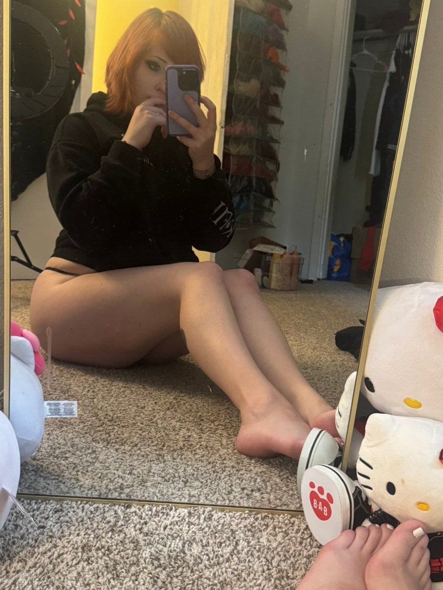 WhisperingPizza ASMR nude 7