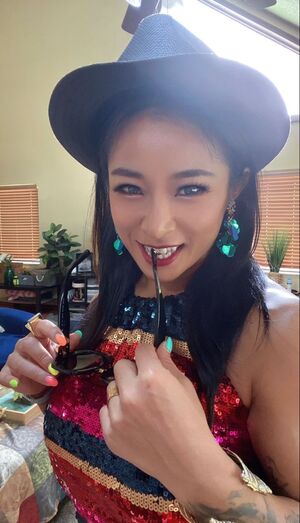 Xia Li nude 8