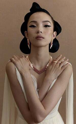 Xiao Wen Ju nude 8