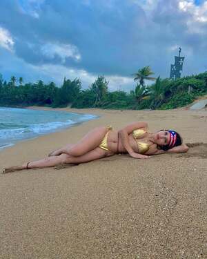 Ximena Flaka nude 7
