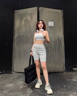 Xuan Phuong nude 11