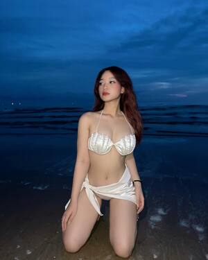 Xuan Phuong nude 8