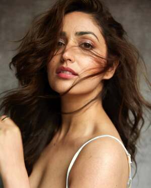 Yami Gautam nude 9