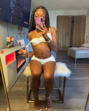 Yana SMG nude 4
