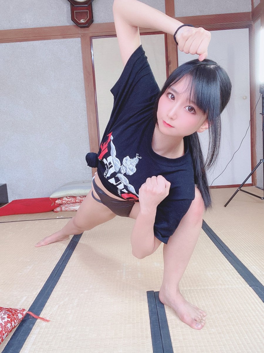 Yanagimaru Wai nude 12