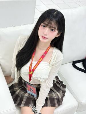 Yang Yu-Jeong nude 11