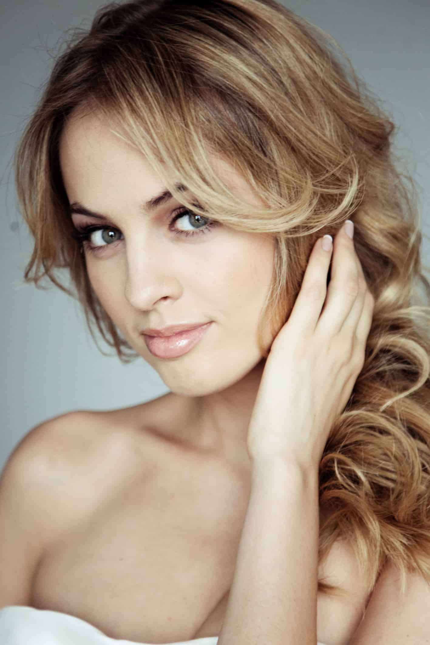 Yanina Studilina nude 12