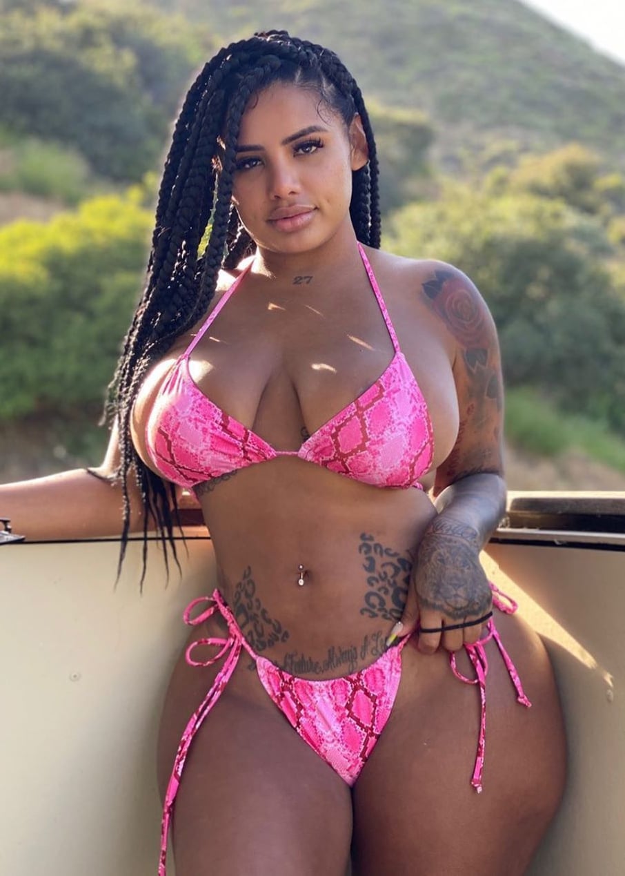 Yasmin Estrada nude 1
