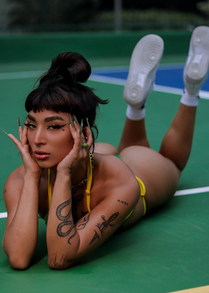 Yasmin Moreira nude 10