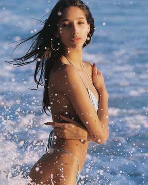 Yasmin Wijnaldum nude 5