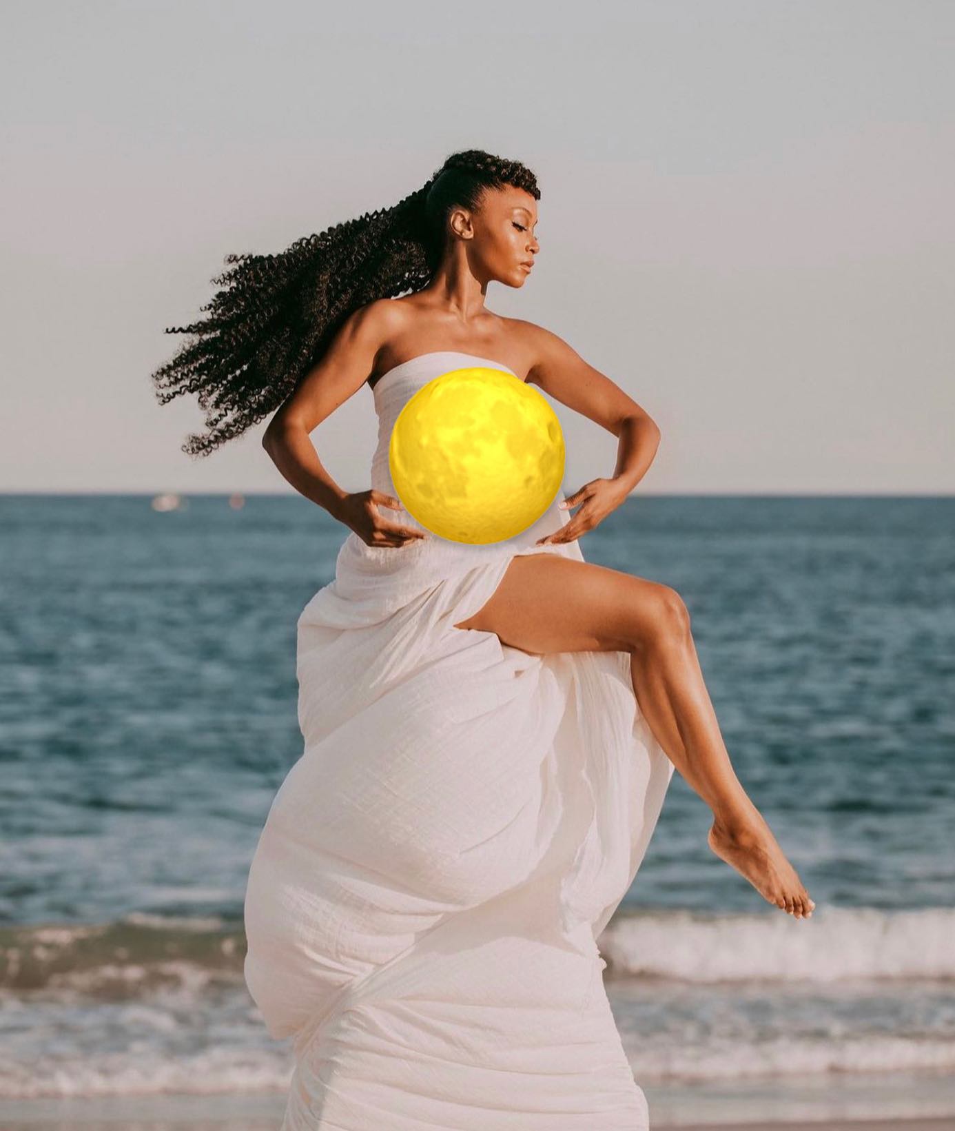 Yaya DaCosta nude 12
