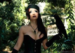 Yaya Han nude 10