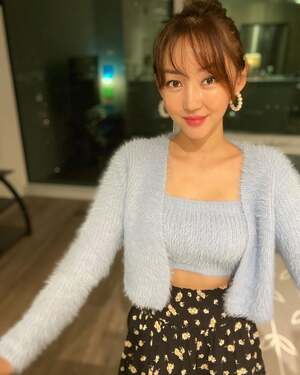 Yeonmi Park nude 9