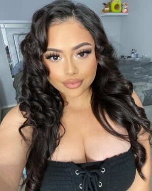 Yessenia Canales nude 5