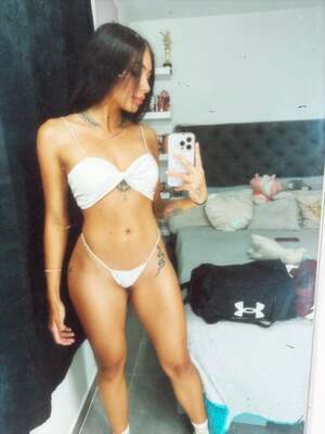 Yeye Guzman nude 5