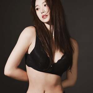 Yoon Young-seo nude 6