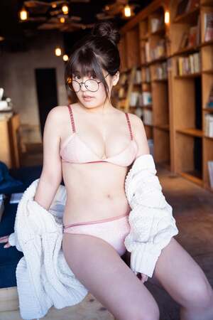 Yoshino Chitose nude 11