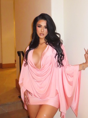 Youzella nude 9