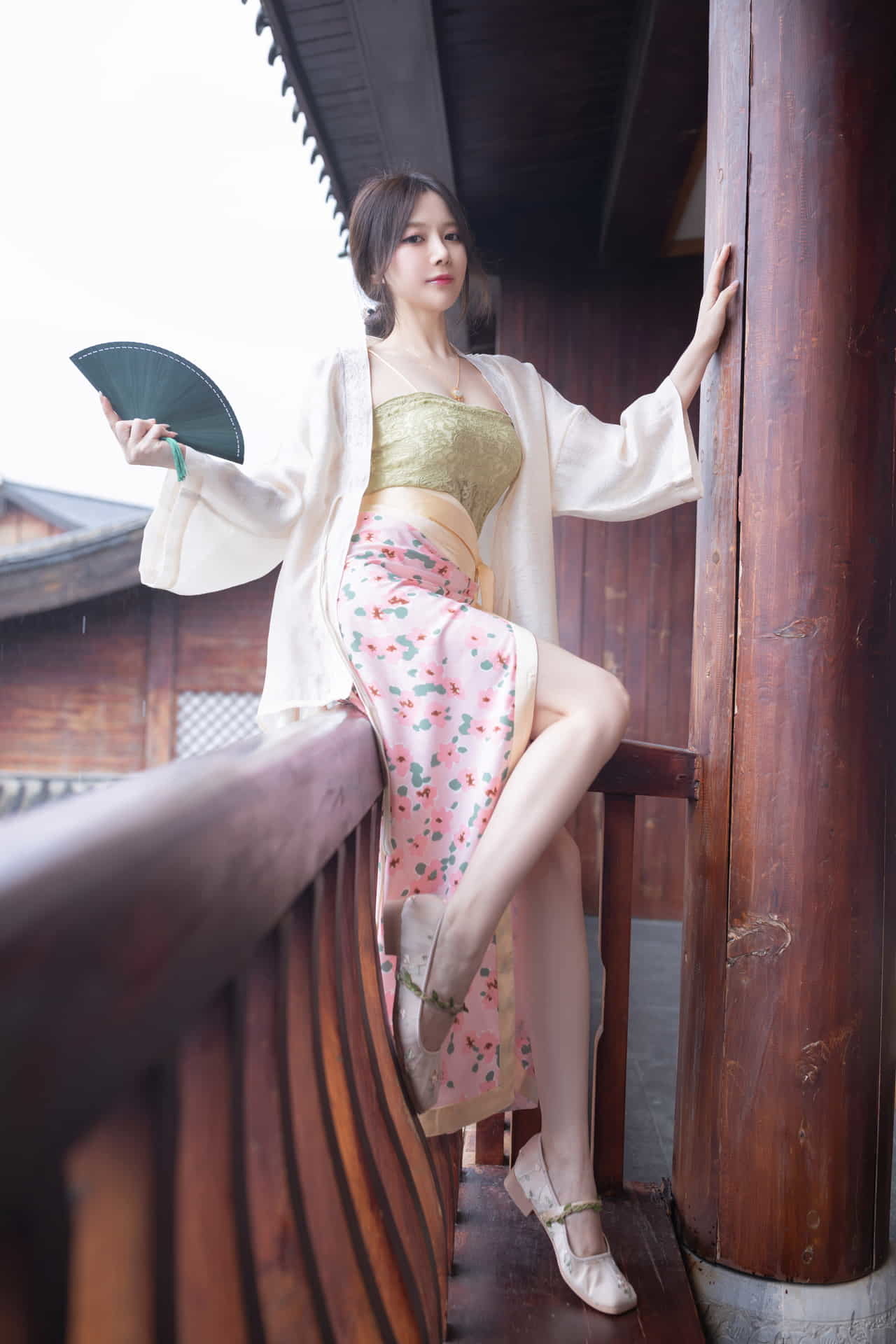 Yu Zi Jiang nude 2