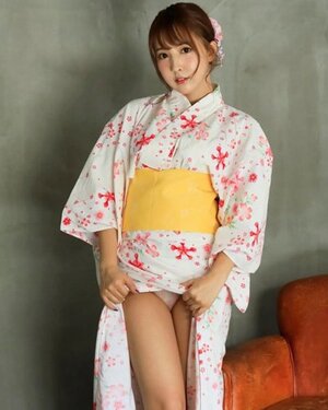 Yua Mikami nude 12