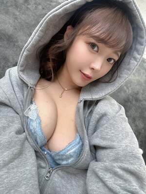 Yui Kawagoe nude 12