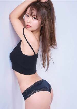 Yuka Iguchi nude 8