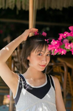 Yumia Fujisaki nude 3