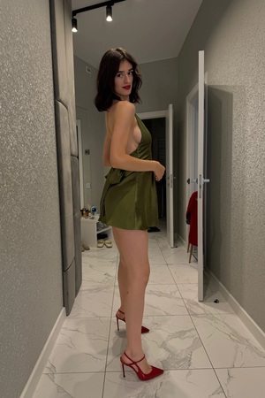 Yummy Tati nude 2