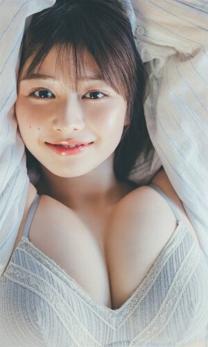 Yuzuha Saeki nude 12