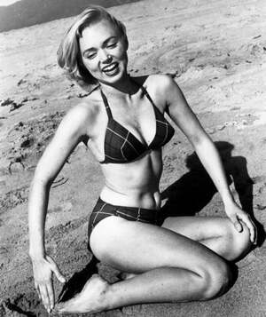 Yvette Vickers nude 12