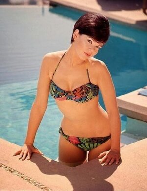 Yvonne Craig nude 5