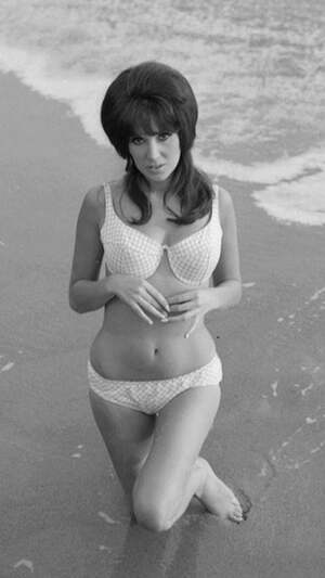 Yvonne Romain nude 6