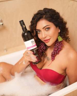 Zainab Dipannita Patra nude 10