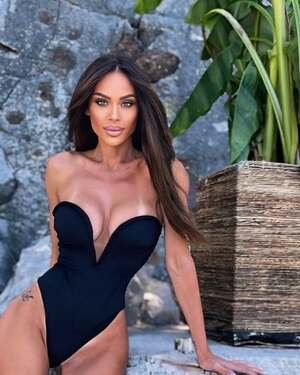 Zaklina Janovic nude 8