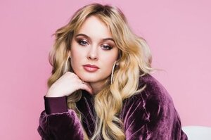 Zara Larsson nude 5
