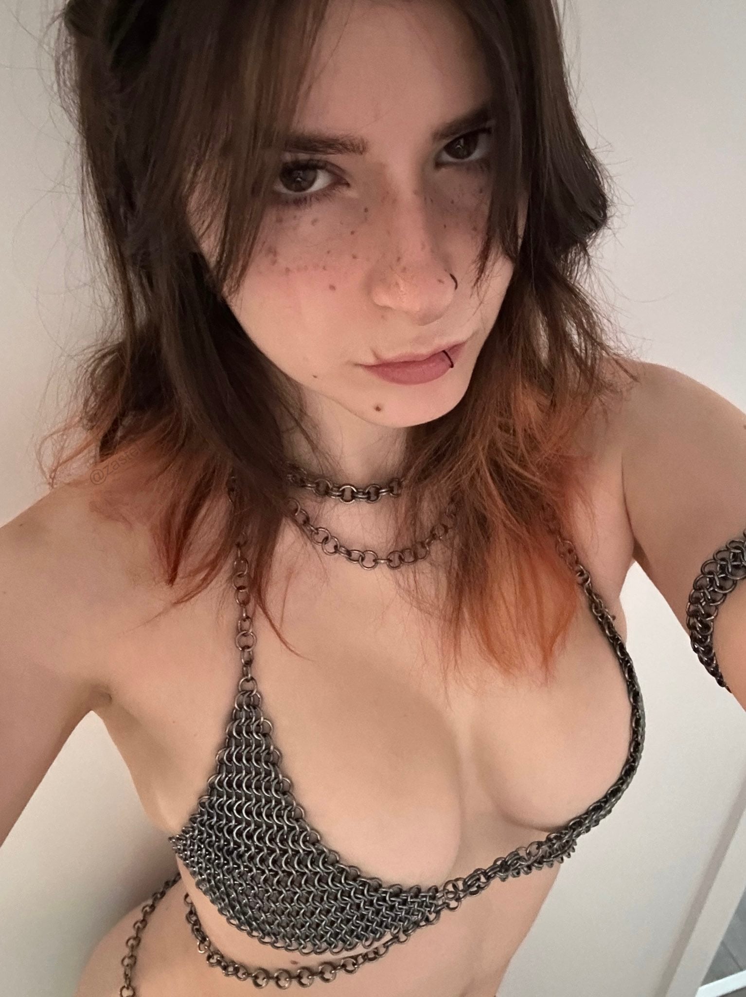 Zastela nude 10